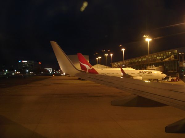 http://www.thevital.net/udo/bne-syd-bne/QF546.gate2.jpg