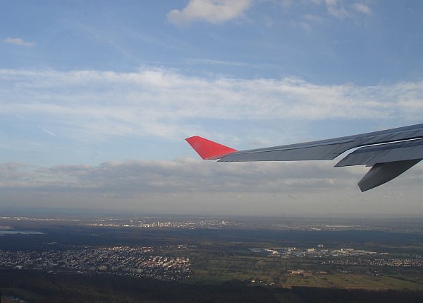 http://www.thevital.net/udo/fra-cmb-bkk-cmb-fra/UL554.takeoff.jpg