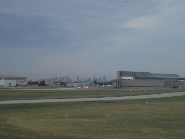 http://www.thevital.net/udo/syd-mel-syd-bne/QF420.skyline.jpg